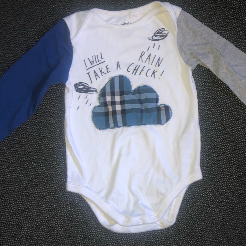 Burberry Children onesie size 18M